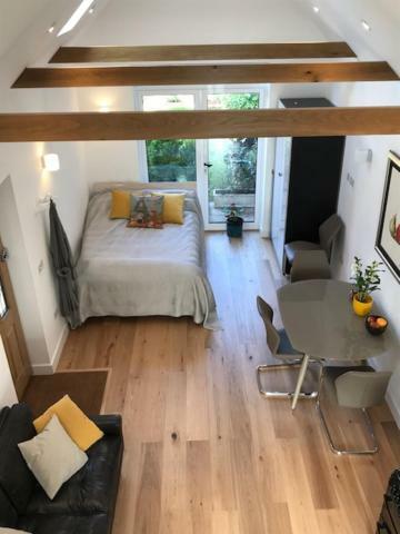 The Coach House 75 Epsom Road Lejlighed Guildford Eksteriør billede